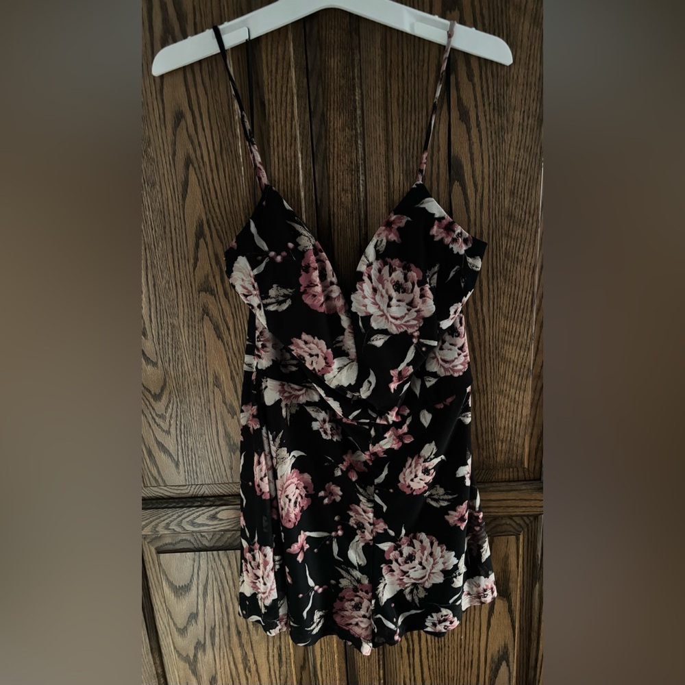 New Guess Women’s Floral Print Romper In Black Sz M